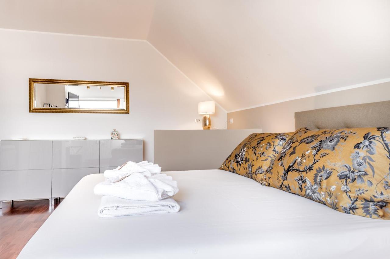 Bbhome Penthouse Bright And Elegant Metro Conca D'Oro Řím Exteriér fotografie