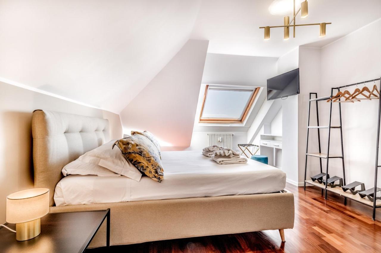 Bbhome Penthouse Bright And Elegant Metro Conca D'Oro Řím Exteriér fotografie